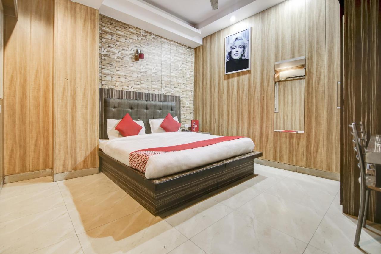 Collection O 76248 Hotel D Crown Νέο Δελχί Εξωτερικό φωτογραφία
